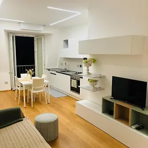 La Mombellina Oltre Holidays Appartement